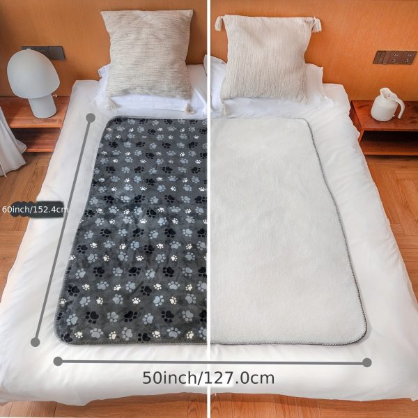 High Quality Pet Blanket for Dogs & Cats - Super Soft Warm Fluffy Bedspread, Urine-Proof Washable Large Dog Bed Protector with Cute Puppy & Kitten Patterns, All Breed Sizes (Pomeranian, German Shepherd, Poodle) - u002FOutdoor Use