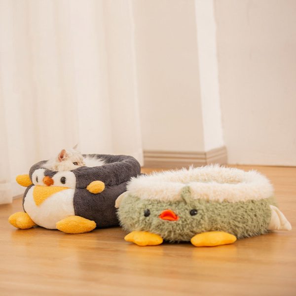 1pc Cozy Penguin Cat Bed - Soft Polyester Sleeping Pad for All Seasons, Warmth, Deep Sleeping, White with Black Accents, Perfect for Indoor Cats, Cozy Cat Bed | Playful Design | Soft Polyester Bed