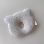 A Creatively Cute and Comfortable Resting Mat for Cats and Small Dogs, a Pet Pillow, a Pillow for Puppies and Kittens, a Pet Supply Pillow, a Hollow-out Breathable Ultra-high Resilience Soft Pillow