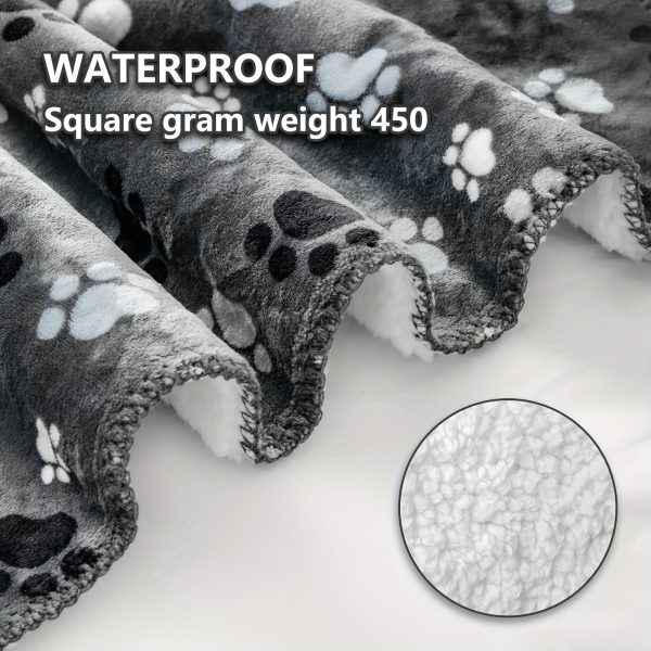 High Quality Pet Blanket for Dogs & Cats - Super Soft Warm Fluffy Bedspread, Urine-Proof Washable Large Dog Bed Protector with Cute Puppy & Kitten Patterns, All Breed Sizes (Pomeranian, German Shepherd, Poodle) - u002FOutdoor Use
