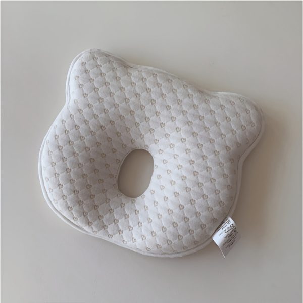 A Creatively Cute and Comfortable Resting Mat for Cats and Small Dogs, a Pet Pillow, a Pillow for Puppies and Kittens, a Pet Supply Pillow, a Hollow-out Breathable Ultra-high Resilience Soft Pillow