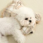 Vintage Plaid Pet Blanket And U-Shaped Pillow Combination, Cute U-Shaped Bear Ear Pillow, Blanket Soft And Comfortable Double-Sided Use, Can Be Covered And Cushioned
