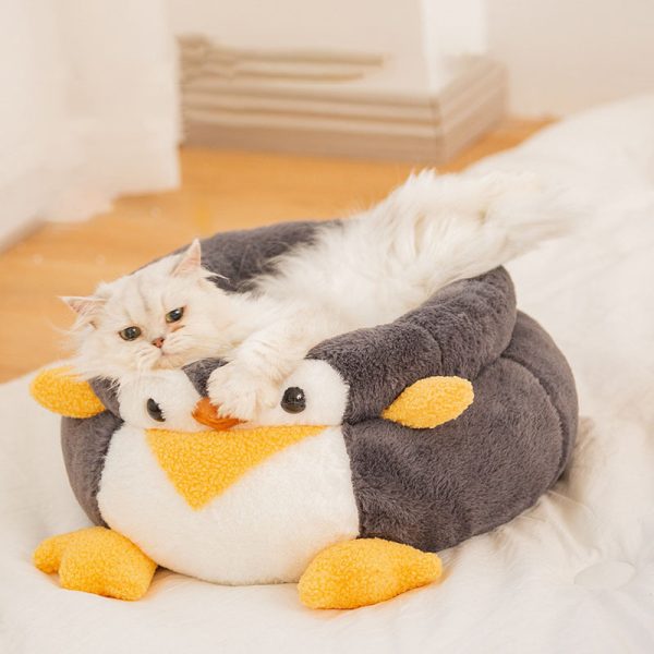 1pc Cozy Penguin Cat Bed - Soft Polyester Sleeping Pad for All Seasons, Warmth, Deep Sleeping, White with Black Accents, Perfect for Indoor Cats, Cozy Cat Bed | Playful Design | Soft Polyester Bed