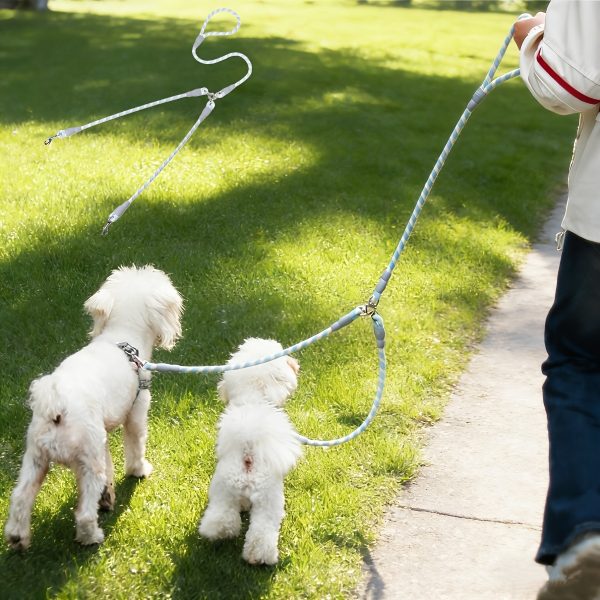 1pc Reflective Dual-dog Leash, 360-degree Swivel, Tangle-free Dual-dog Leash, Comfortable Multi-purpose Pet Leash, Stylish Design | Durable Dog Leash, Suitable for Two Dogs