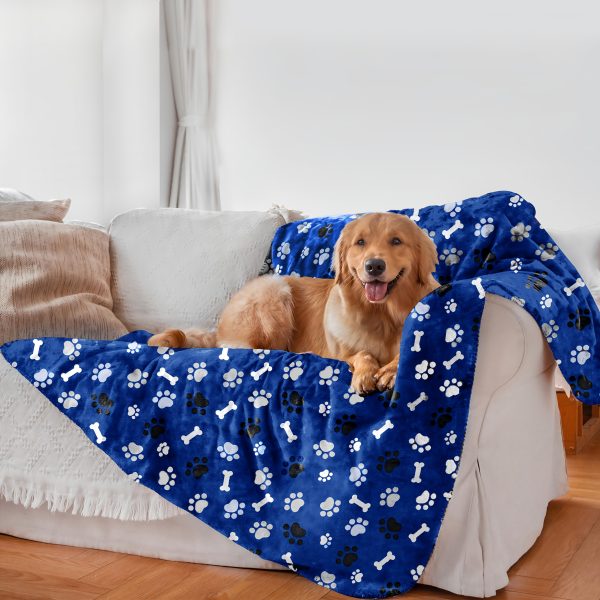 High Quality Pet Blanket for Dogs & Cats - Super Soft Warm Fluffy Bedspread, Urine-Proof Washable Large Dog Bed Protector with Cute Puppy & Kitten Patterns, All Breed Sizes (Pomeranian, German Shepherd, Poodle) - u002FOutdoor Use